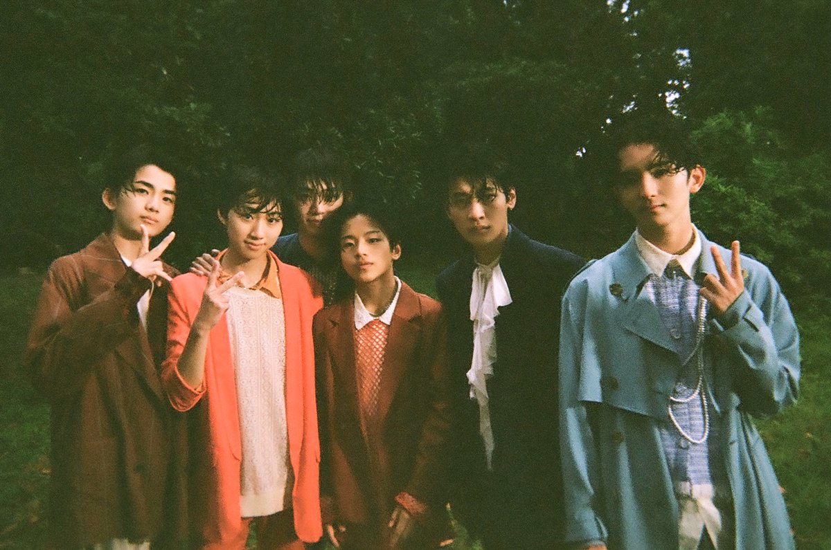 Lienel_official's tweet photo. “ 𝑳𝒐𝒗𝒆 𝑴𝒆 𝑴𝒂𝒅𝒍𝒚 ” 𝐌𝐕
𝐓𝐡𝐚𝐧𝐤 𝐲𝐨𝐮 𝐟𝐨𝐫 𝟏,𝟎𝟎𝟎,𝟎𝟎𝟎 𝐯𝐢𝐞𝐰𝐬…

✨MV100万回再生突破✨
たくさんのご視聴ありがとうございます！

🥀𝑴𝑼𝑺𝑰𝑪 𝑽𝑰𝑫𝑬𝑶
https://t.co/y3thuU6beH

🥀𝑳𝑰𝑽𝑬 𝑷𝑬𝑹𝑭𝑶𝑹𝑴𝑨𝑵𝑪𝑬
https://t.co/nr8bBlGXAC

#Lienel #リエネル https://t.co/wXEAK27NVp