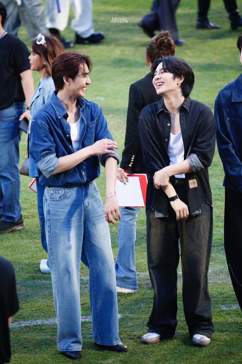 taeniemenow's tweet photo. ความรักหน้าตาประมาณนี้ 🫳🏻💗

EARTHMIX FOOTBALLMATCH 2026 
#CharityFootballMatch2026 #เอิร์ทมิกซ์ https://t.co/jrFY8qJ0O6
