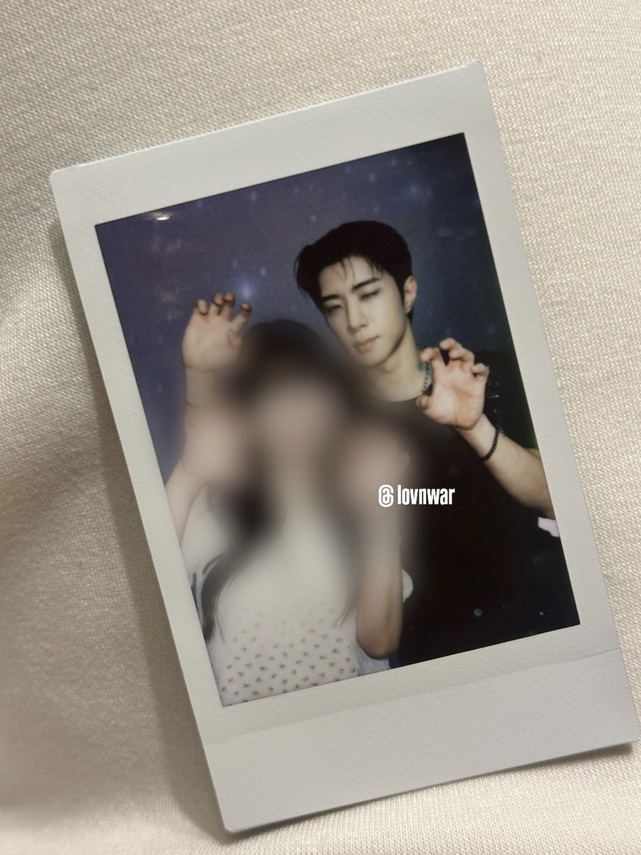 lovnwar's tweet photo. 후우우 ..   #와이엇 https://t.co/Re5T8yNsEm