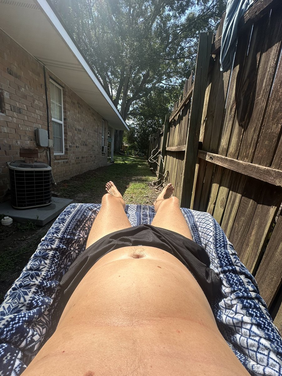 trashyprettyboy's tweet photo. it’s finally sunny enough to char again! ☀️ https://t.co/osSuyspEjc