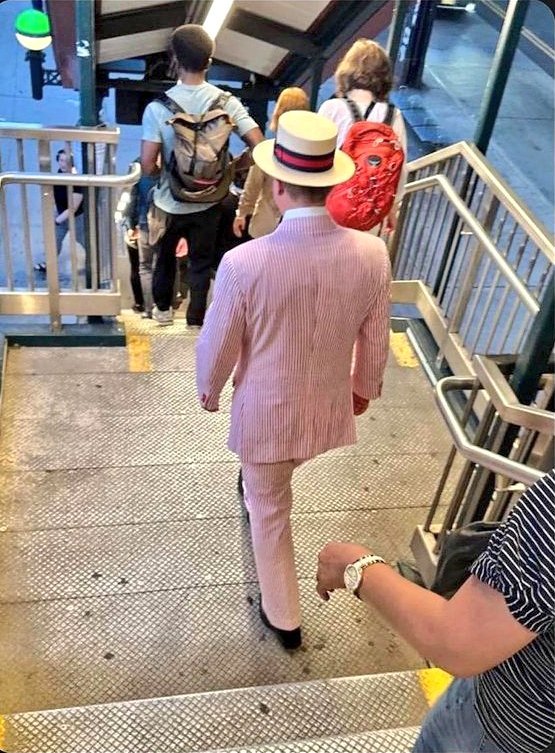 Cambone88's tweet photo. Whatever this man tells you do NOT let him sell you a monorail

#TheSimpsonsGoats #TheSimpsons #SimpsonsForever https://t.co/zlQUMN4biH