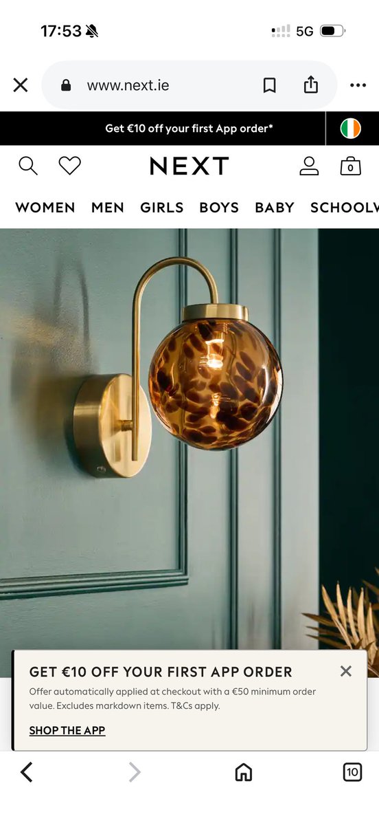 flouncyflopper's tweet photo. Which lights for this wall? https://t.co/i6vWvsDiGB