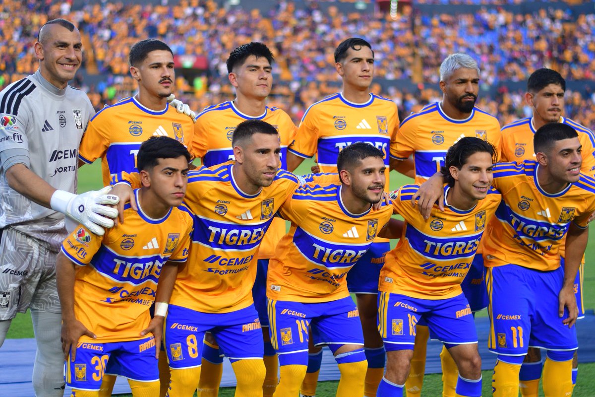 TigresOficial's tweet photo. 𝑯𝒐𝒚 𝒉𝒂𝒚 𝒇𝒖𝒕𝒃𝒐𝒍. 
𝑯𝒐𝒚 𝒋𝒖𝒆𝒈𝒂 𝑳𝒂 𝑼. https://t.co/CiRYcrk1n1