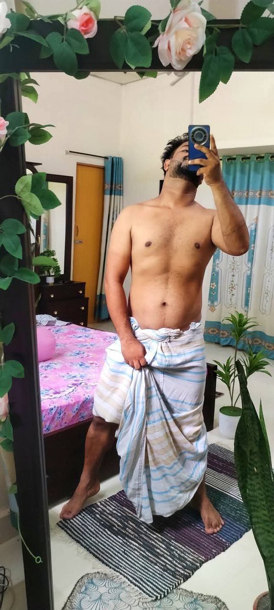 tarik_kabir's tweet photo. 🥵 https://t.co/FkFB8Kr3OB