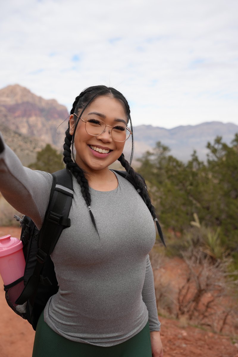 LolaValentln's tweet photo. Taking the scenic route ⛰️ https://t.co/KXgp8G2pfw