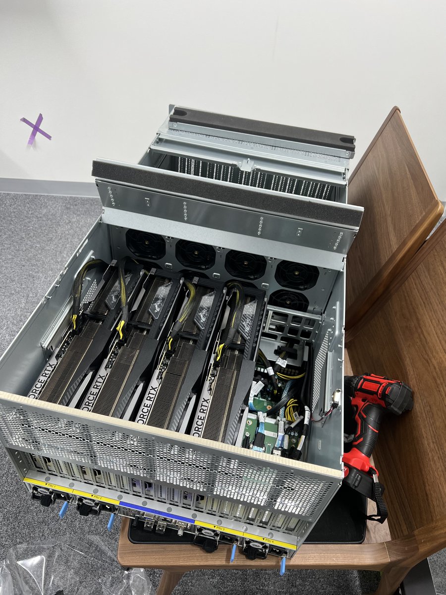 Raykw0k's tweet photo. I have an idle server featuring an EPYC 9654 processor, 512GB of RAM, a 7.68TB SSD, and eight RTX 5090 32GB GPUs. How can I monetize this setup so it doesn't just sit in the corner collecting dust? #rtx5090 https://t.co/DrBMzXCaFS