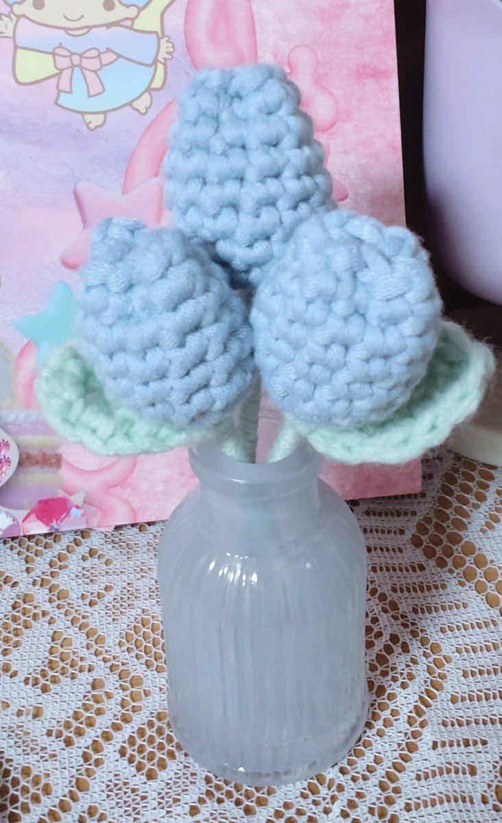 tsukimi_52's tweet photo. ミニチューリップ🌷🧶
だいぶ蕾 https://t.co/0hLfI2I3DR