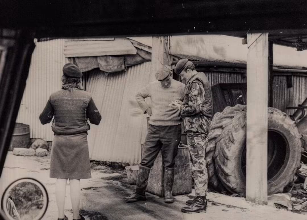 Cairnlodge1's tweet photo. Source: Ex Tankies
Diary excerpts B Sqn, #RoyalHussars, #Aughnacloy #TheBorder #CountyTyrone Oct 1976
Another activity we were involved in, whilst out on patrols, was that of doing a #census, which eventually ended up being cancelled by the government as a cost cutting process. Once again, people in general seemed quite happy with answering our questions, and often, the event turned out to be a tea-stop….that I was never averse to! The #Caddoo family was one such occasion. They lived in a large house overlooking picturesque White Lough and invited us in straight away for a cuppa. Most of the section took up defensive positions outside as I was confronted by a feast that was every bit up to the Gillespie standard, lol. The gentleman, unbeknown to me, even took bottles of #Guinness to the guys outside! Unfortunately, on answering my census questions, I brought the couple to tears in the process. Only a few months before, their son #Franklin, who was in the #UDR, had driven down to the front gates to pick up the milk and been #gunned #down by #PIRA #gunmen from the hill the other side of the road. He was killed instantly. He’d only been married a few months, and the baby boy who l was introduced to was the son he’d never see. I remember it became a bit awkward with them breaking down as they told me, but stories like that were a reminder of the stark reality of #Ulster’s troubles back then. Another was Mrs #Wilson’s pig farm. The reason I remembered that place is because we had to pass through it during border foot patrols, and she owned three decidedly unfriendly dogs that we sometimes had to fend off with #SLR butts! When we did the census, she invited us in…..and there were the dogs strategically placed outside the back door, growling and baring their teeth as we approached. One word from her, though, and they quietened down and slunk away. I’d probably liken her to an Irish Norah Batty, not a lady to be trifled with, but bless her heart she did present us with some pork chops to take with us! The #Protestant #Unionist folk were the most kindest people one could meet. "Salt of the earth" especially living in rural wee townland farms and either the husband or sons serving in the Ulster Defence Regiment, who, unlike us, had to return to their home after duty. The epitome of a brave Ulster Defence Regiment soldiers. Those guys were slaughtered living so close to the Irish border. ☘️🇬🇧