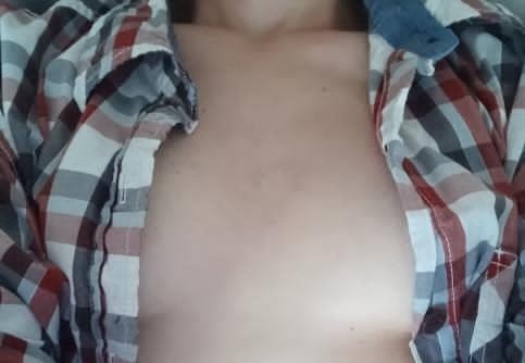 CambriaViolet's tweet photo. Let me take sexy pics in your shirt 🍒💋 https://t.co/vJkUpYqvZd