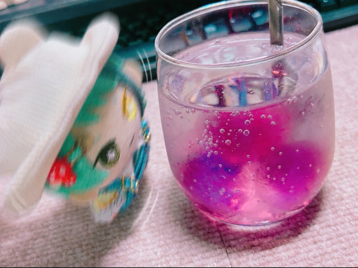 onebou_zz2's tweet photo. ゼリーポンチ作るぞ！ジェぬ🐬🍇🫧 https://t.co/8ZuJ0Y2Kmc
