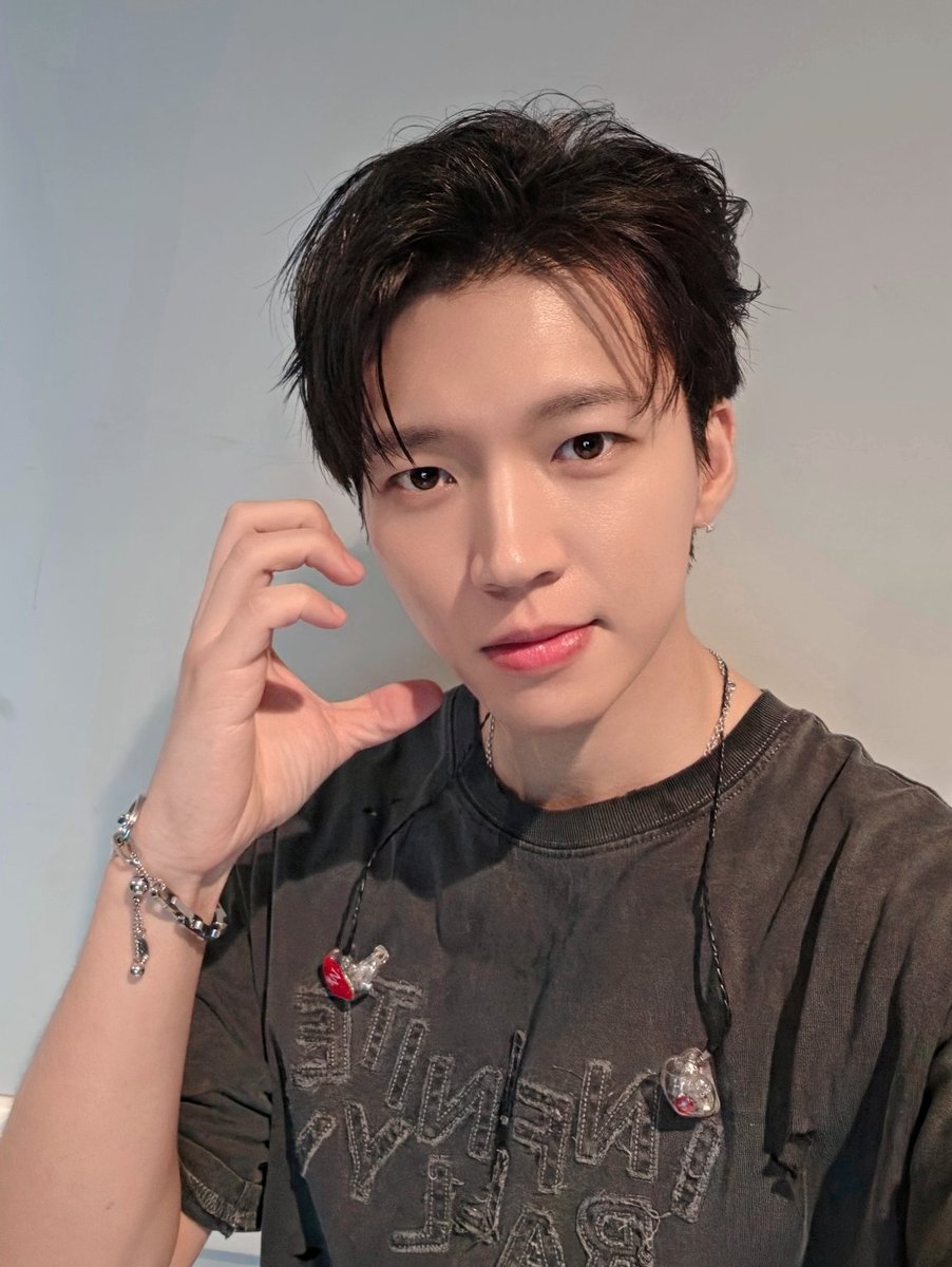NWH_officialtwt's tweet photo. [📸]

2026.08.29
2026 INFINITE FANMEETING
[무한대집회Ⅴ] 첫 공연 종료!

여름의 마지막이 왔다는 건 인스피릿과
무한대집회에서 행복할 시간이 왔다는 것⛈️

마지막 여름 휴가는 무한대집회에서!
남은 시간도 함께 즐겨요 ꕥ૮₍˖˶•֊•˶˖₎აꕥ
우리의 여름은 아직 ing-! 🫧

#남우현 #NAMWOOHYUN
#인피니트 #INFINITE
#무한대집회5
