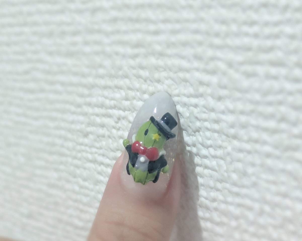 ppp_nail_t's tweet photo. セニョールサボテンダー作ってみましたー✨
可愛い仕上がりに(​ *´꒳`*​)
爪に乗せてウキウキします✨
 #FF14 #エオルゼアネイル部 #FF14ネイル
 #セニョールサボテンダー https://t.co/GgV0ItAebv
