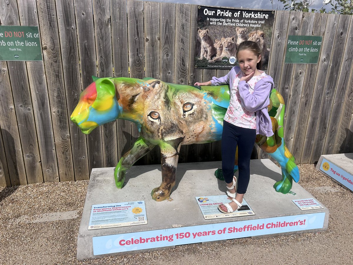 deano89blades's tweet photo. @IntakeSchool ES’s trip to @YorkshireWP yesterday to visit the new penguins and also spotting a couple of @POY_Trail on the way! https://t.co/A3LrJeVpRI