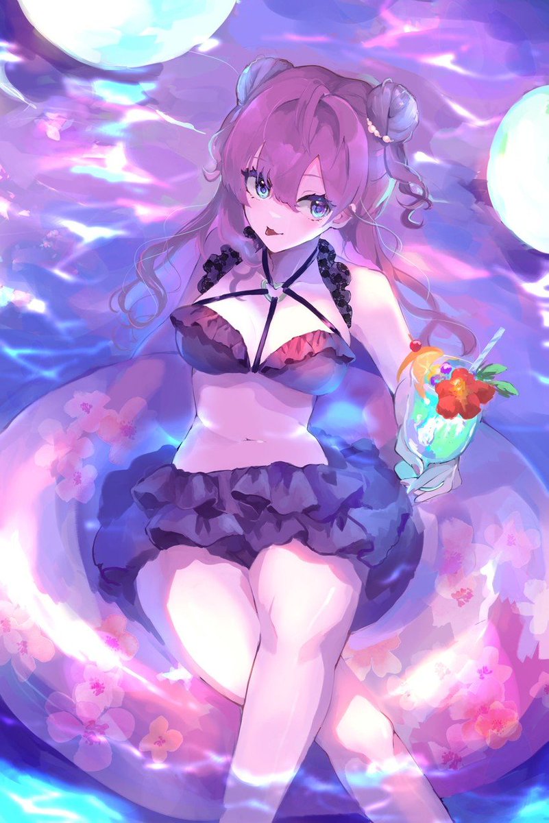 AIRHEADTRAINER's tweet photo. What's better than a swim illuminated by the light of dawn?
A tasty, fruity drink to go with it! She's really enjoying the summer. ~

#SwimsuitSaturday https://t.co/qPmHirlIn2
