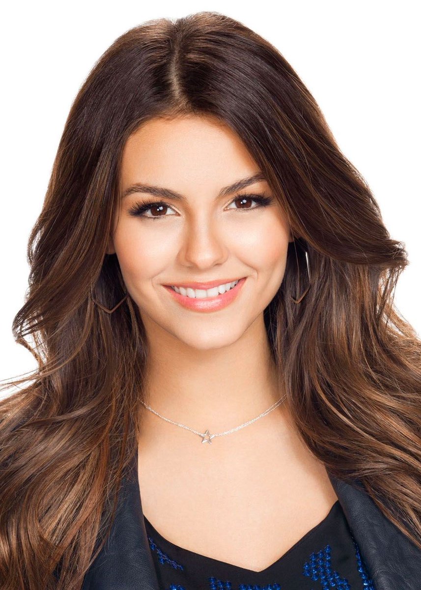bowdowntoalyssa's tweet photo. Former Disney stars are porn. https://t.co/sBEuZBLUFN