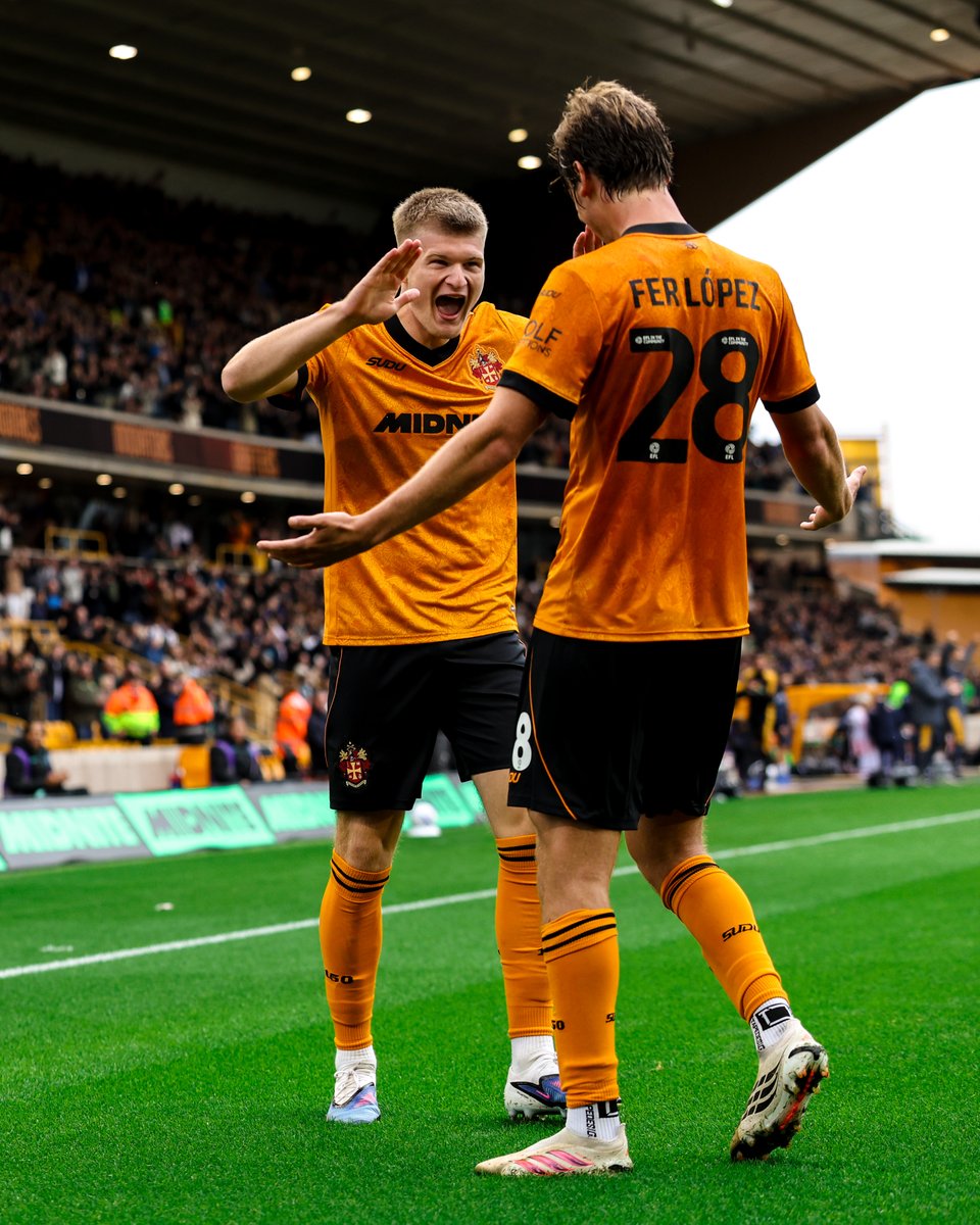 Wolves's tweet photo. JJ's first in Old Gold 🤩 https://t.co/nmLfI0VRFx