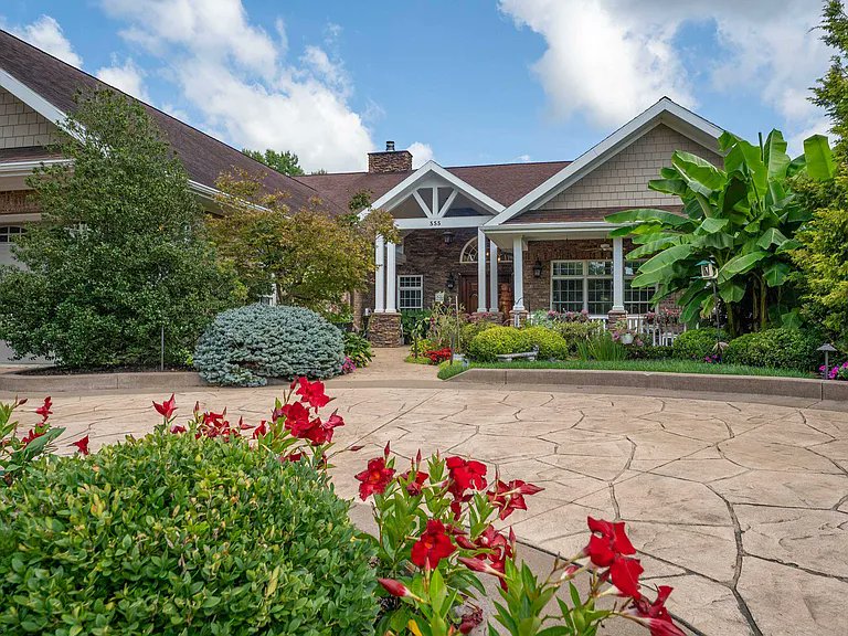 voicemorgantown's tweet photo. BREAKING: Bob Huggins' Morgantown home has been listed on the market! Could this be the end of his time in West Virginia? Huggins' 5 bedroom, 7 bathroom, 8,818 square foot home is currently listed at $2.2 million. https://t.co/q2uO2CeoQD