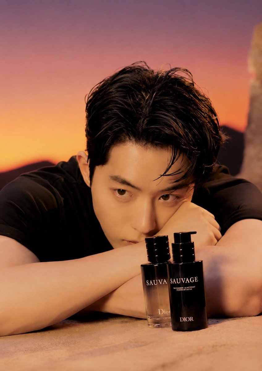ihyeonj75952596's tweet photo. 남주혁 얼굴 분위기 미친거같음 https://t.co/1cwgOYhsAI