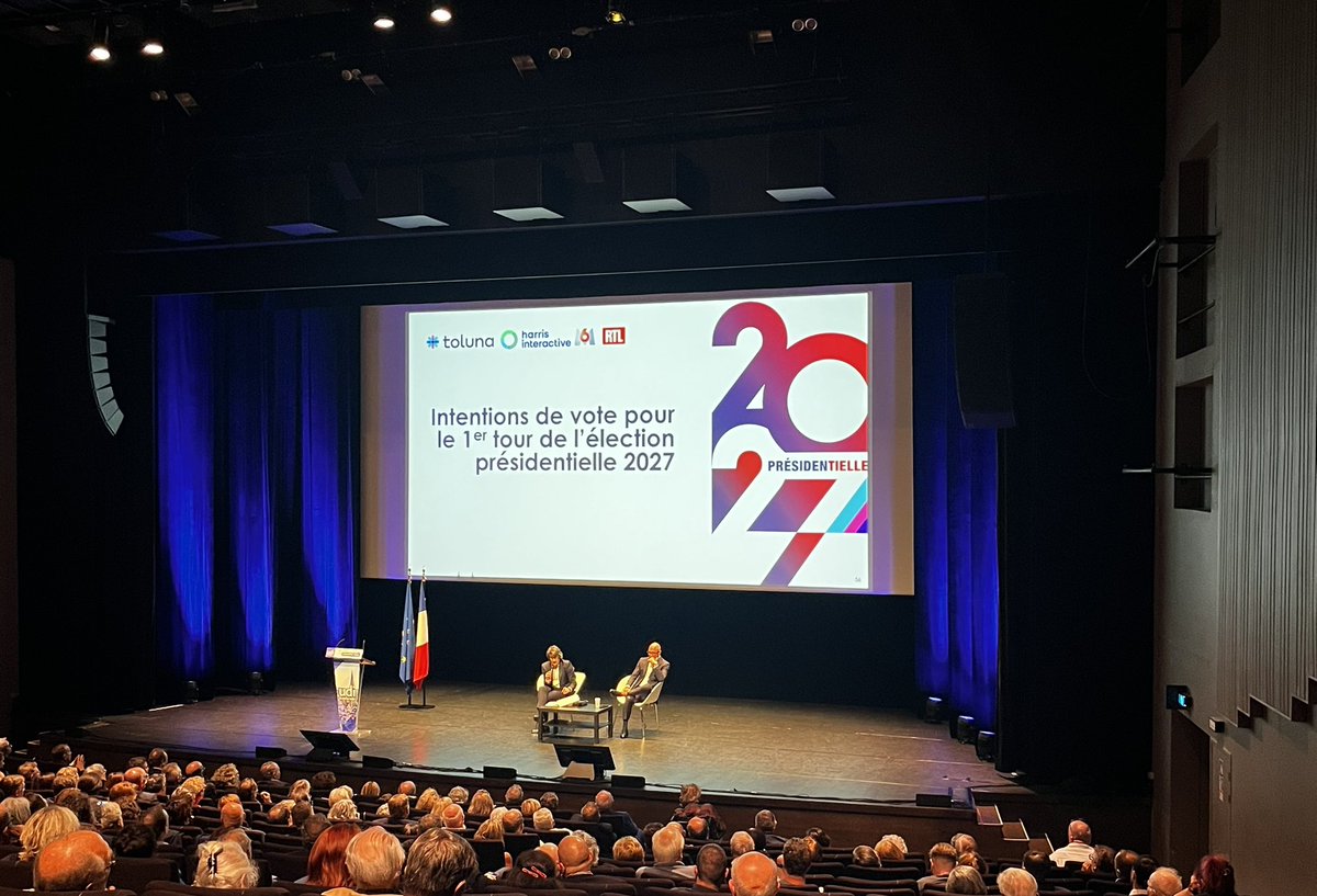 UDIHautsdeSeine's tweet photo. La Fédération UDI 92 se retrouve à #Vendôme pour l’Université d’été de l’@UDI_off 
Une rentrée politique sous l’égide d’@HerveMarseille , en présence de Jean-Louis Borloo https://t.co/40F9LEKSd3