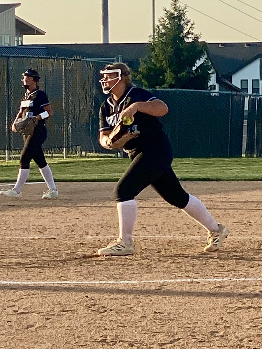 TonyDino55's tweet photo. Not a bad way to make your first varsity start! 🥎🔥

Anna threw a PERFECT GAME for Elkhorn North last night. 9 up, 9 down. No hits. No walks. 5 Ks.

Oh, and she went 2-3 at the plate too.

Wolves win 15-0! 🐺

Yeah, I’m gonna be a proud dad about this one. 😂 https://t.co/Jrxw4i1y7T