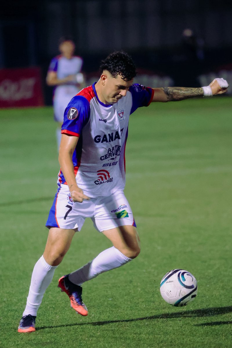 BlackTorres2020's tweet photo. Firpo vs Alajuelense #concachampions #elsalvador https://t.co/XJbErf1bI8