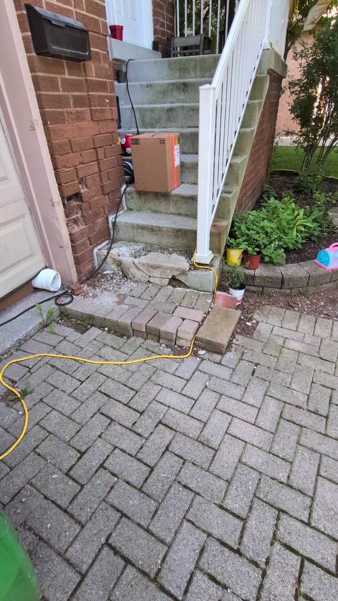 dallybeans's tweet photo. Lisboa Works Ltd. loves working OT.

Love the grind. 🔥🏋️‍♀️ https://t.co/Fu0lDZNRWs