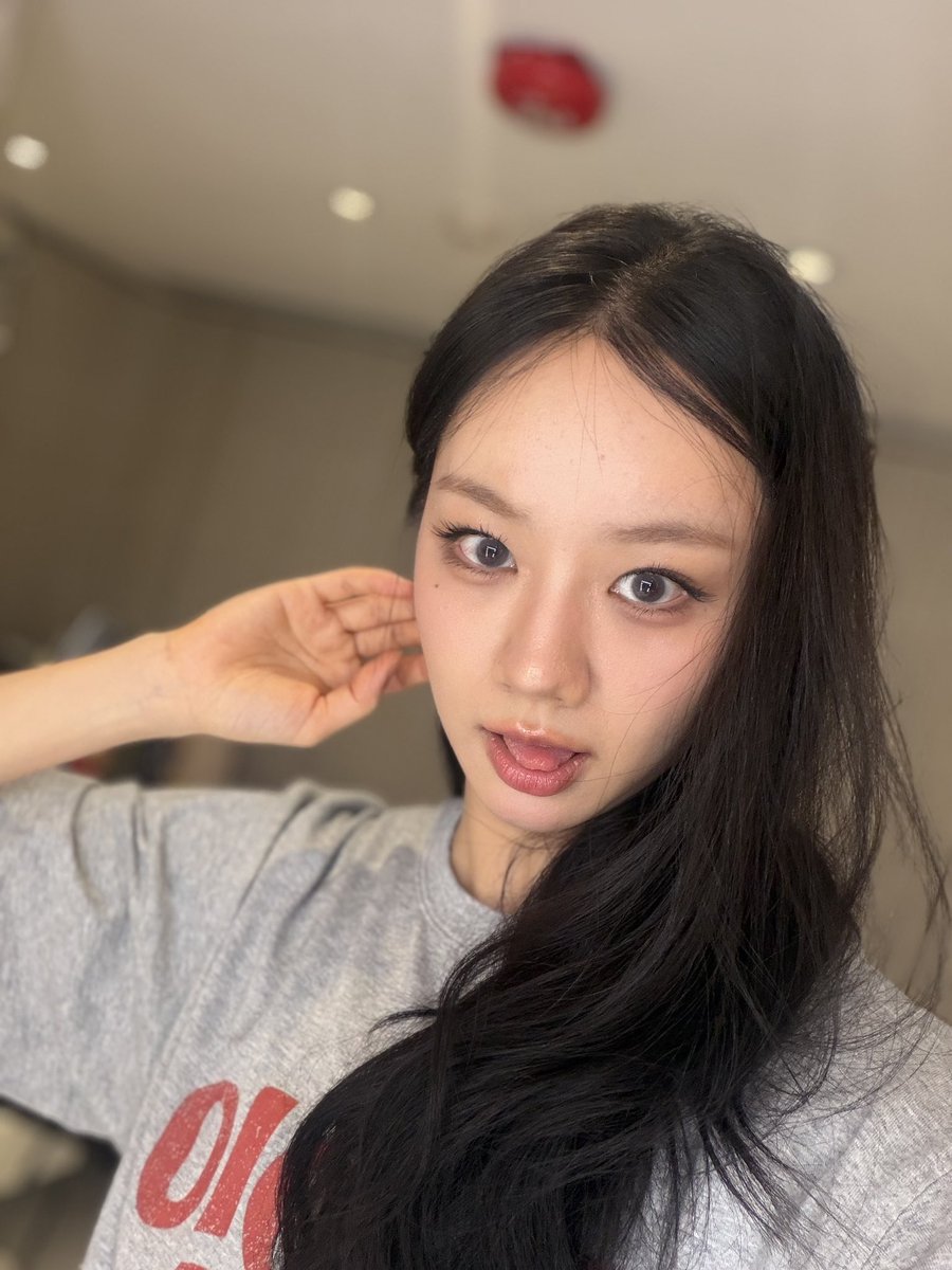 jaeyisslave's tweet photo. Hyeri bubble Update🫧 https://t.co/tTtuQIVfnl