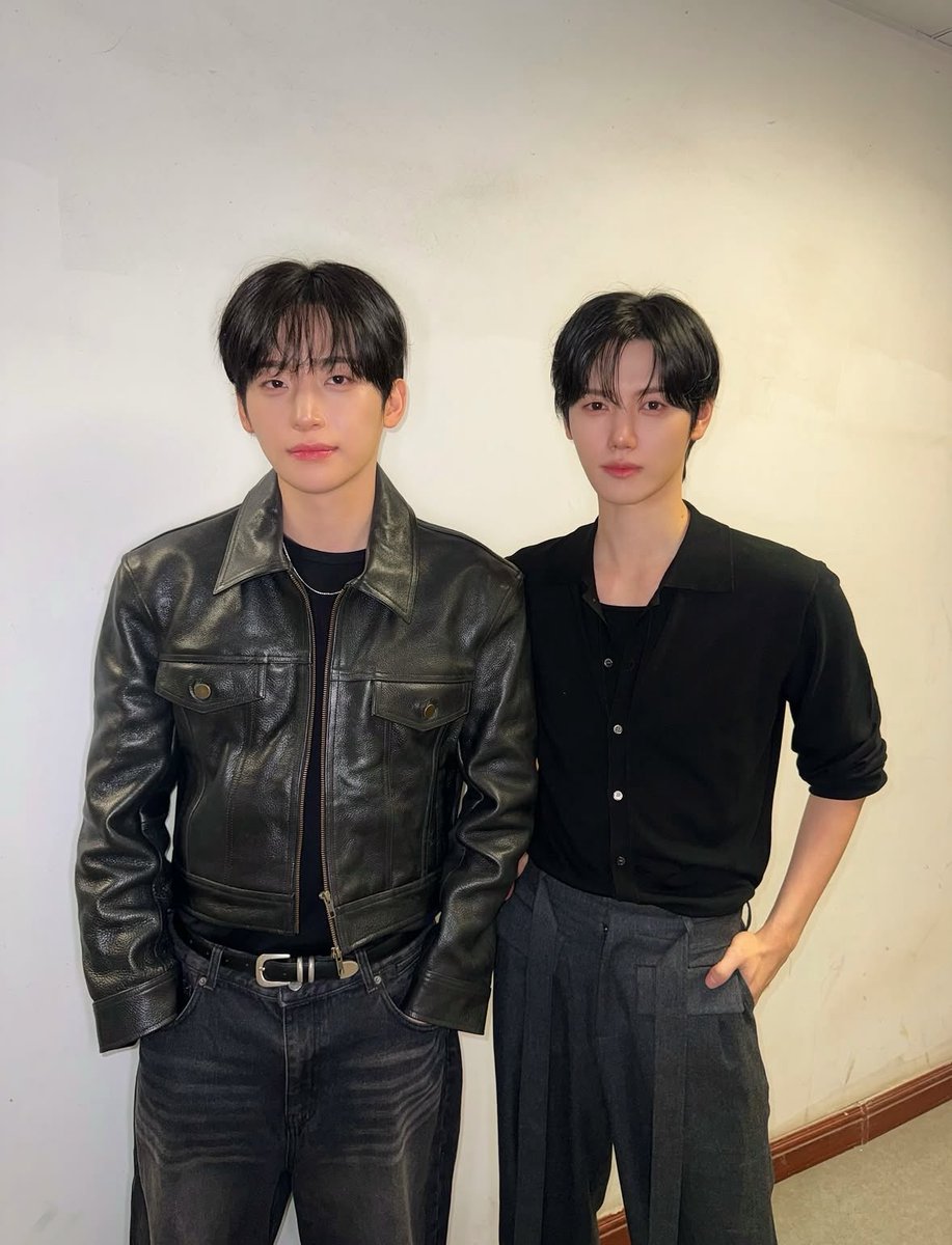 anytime_m__h's tweet photo. 미니모 무드: 모르겠고 내 얼굴이나 봐라
미니 무드: 모르겠고 내 애교나 받아라

너무 다른거 아닙니까😍😍 https://t.co/47VCrniawC