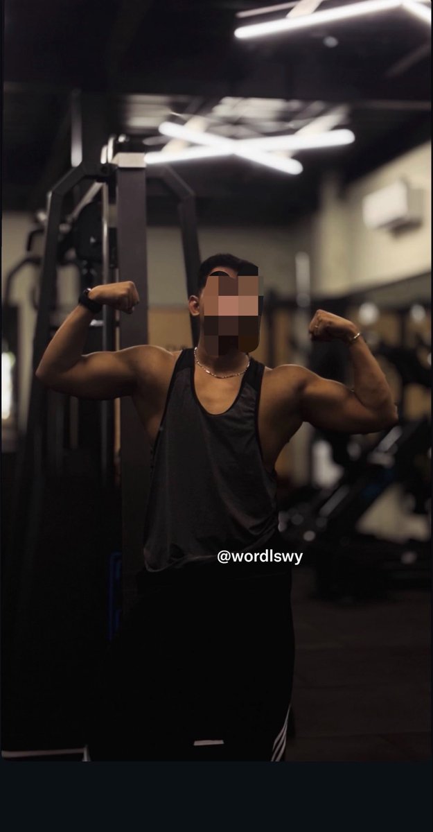 Worldswy's tweet photo. Gaada info partner gym kah ini ? 😅

#gaysurabaya #gayjogja #gaymalang https://t.co/6mlPmL7yLw