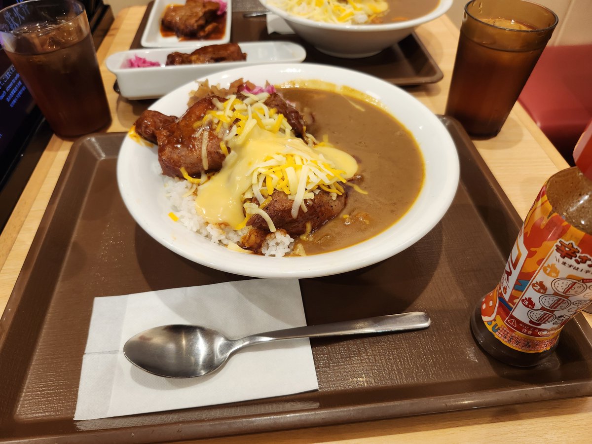 z_misakingzsan's tweet photo. よるごはん https://t.co/m5YED8goMz
