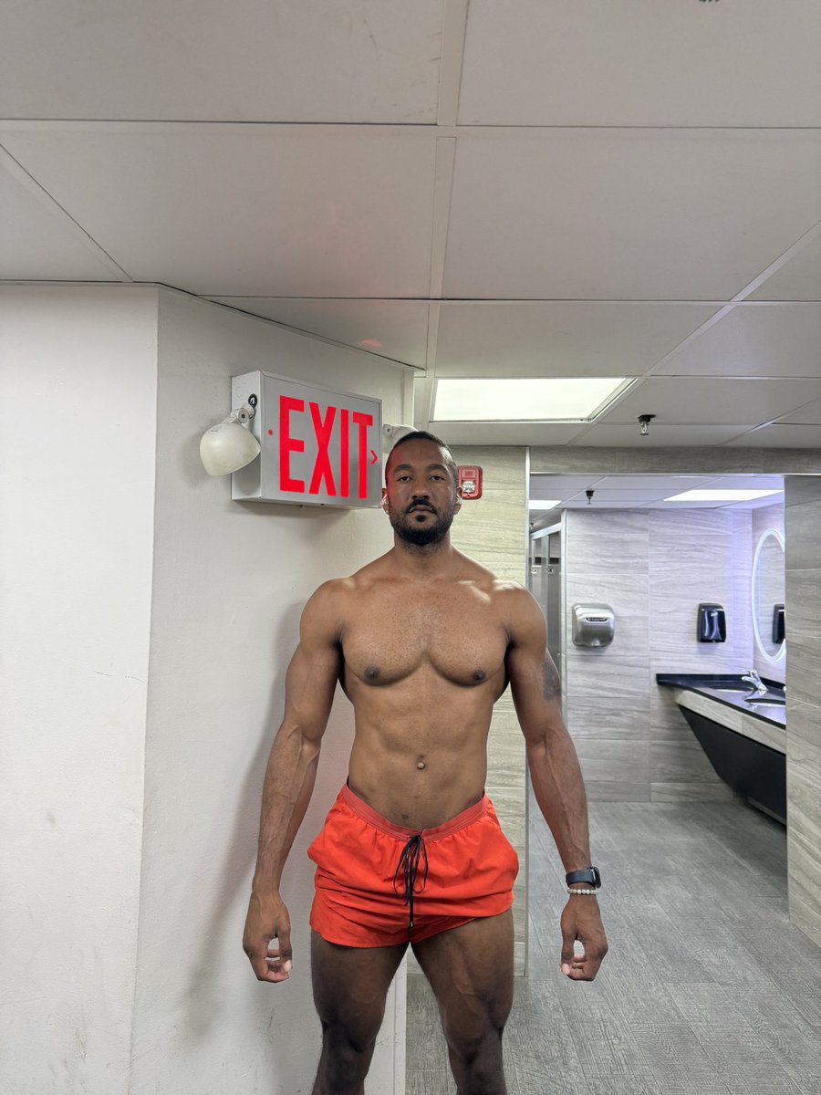 AndreTGZ's tweet photo. Another week down. Until next God will. https://t.co/pXNJjYaIeK