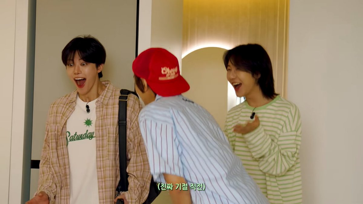 mynajm1308_'s tweet photo. จับสามคนนี้ทำคอนเท้นด้วยกันหน่อยดิ๊ กุจะเดรสแต่ละอย่าง 5555555555555555555555555555 https://t.co/8WVfsIBZ2n