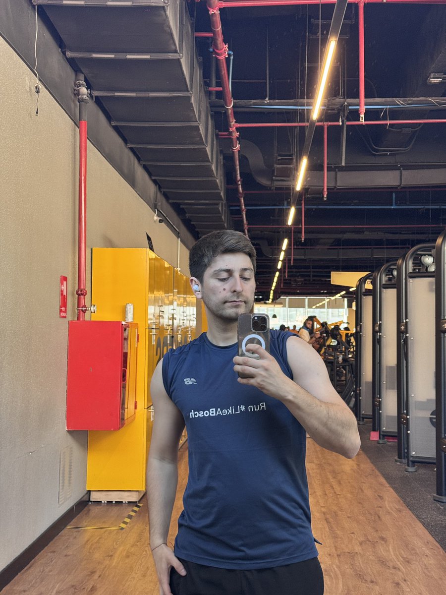 Jorgc19_ tweet picture