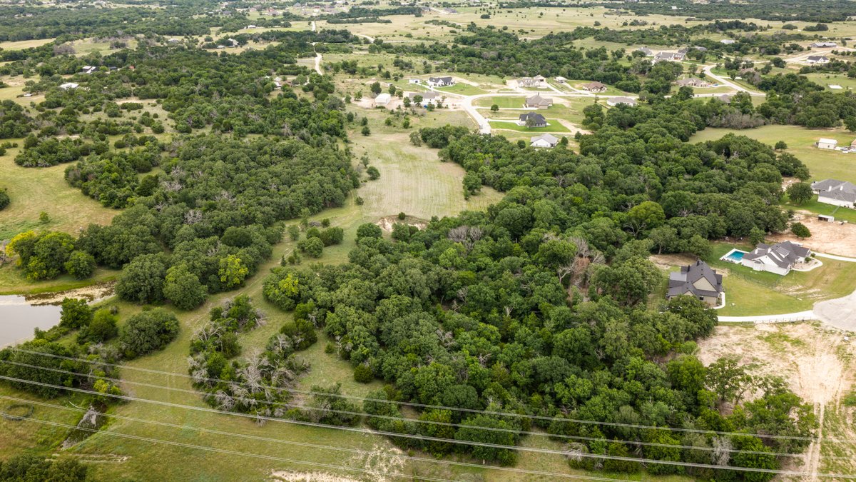 LandCompanyofTX's tweet photo. 🌳7.178 Acres (Lots 52 &amp; 53) Latigo Way Weatherford, TX 76088🌳
👉https://t.co/FZurg0hicY

Presented by: Chris McGowan, REALTOR®
📱940-389-7544 

#texaslandforsale #landsearch #landforsale #horseproperty #weatherfordtx #weatherfordtxrealestate #parkercounty https://t.co/nIgm5v1NzO