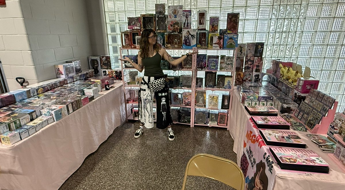 UncannyMegan's tweet photo. i showed you my anime pls respond https://t.co/6La5JYYDtl