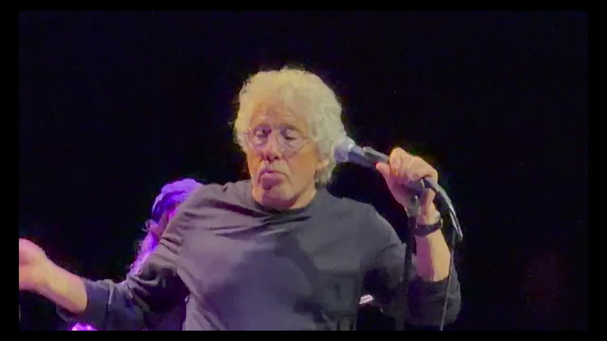 ThrashersWheat's tweet photo. Roger Daltrey covers "Rockin in the Free World" by Neil Young - 8-24-26
https://t.co/IwkWTuAy2U https://t.co/137qESx7E8