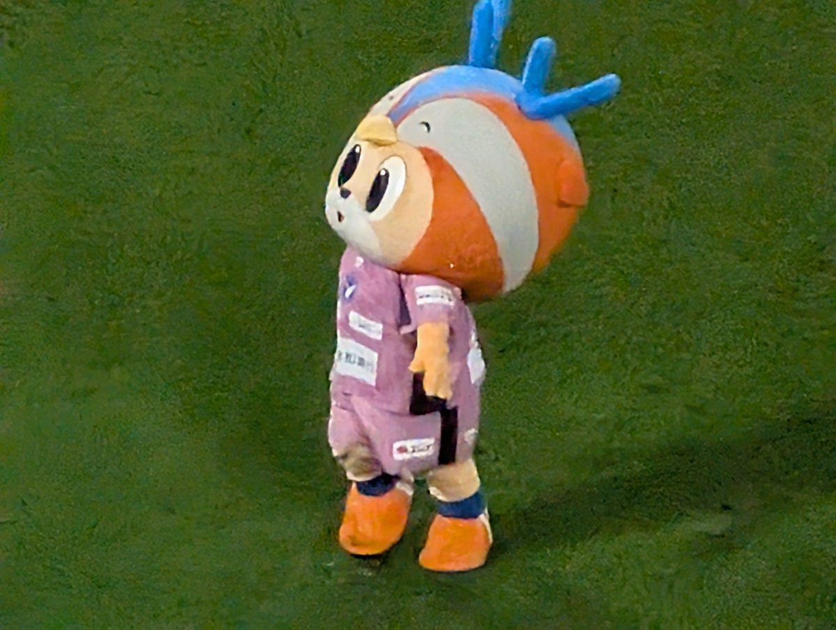Mjack1999's tweet photo. 本日全力応援FC東京
Vファーレン長崎
ヴィヴィくん
長崎遠征　❺
#ヴィヴィくん
#FC東京
#Vファーレン長崎
#Jリーグ https://t.co/WrkQcCGGi5