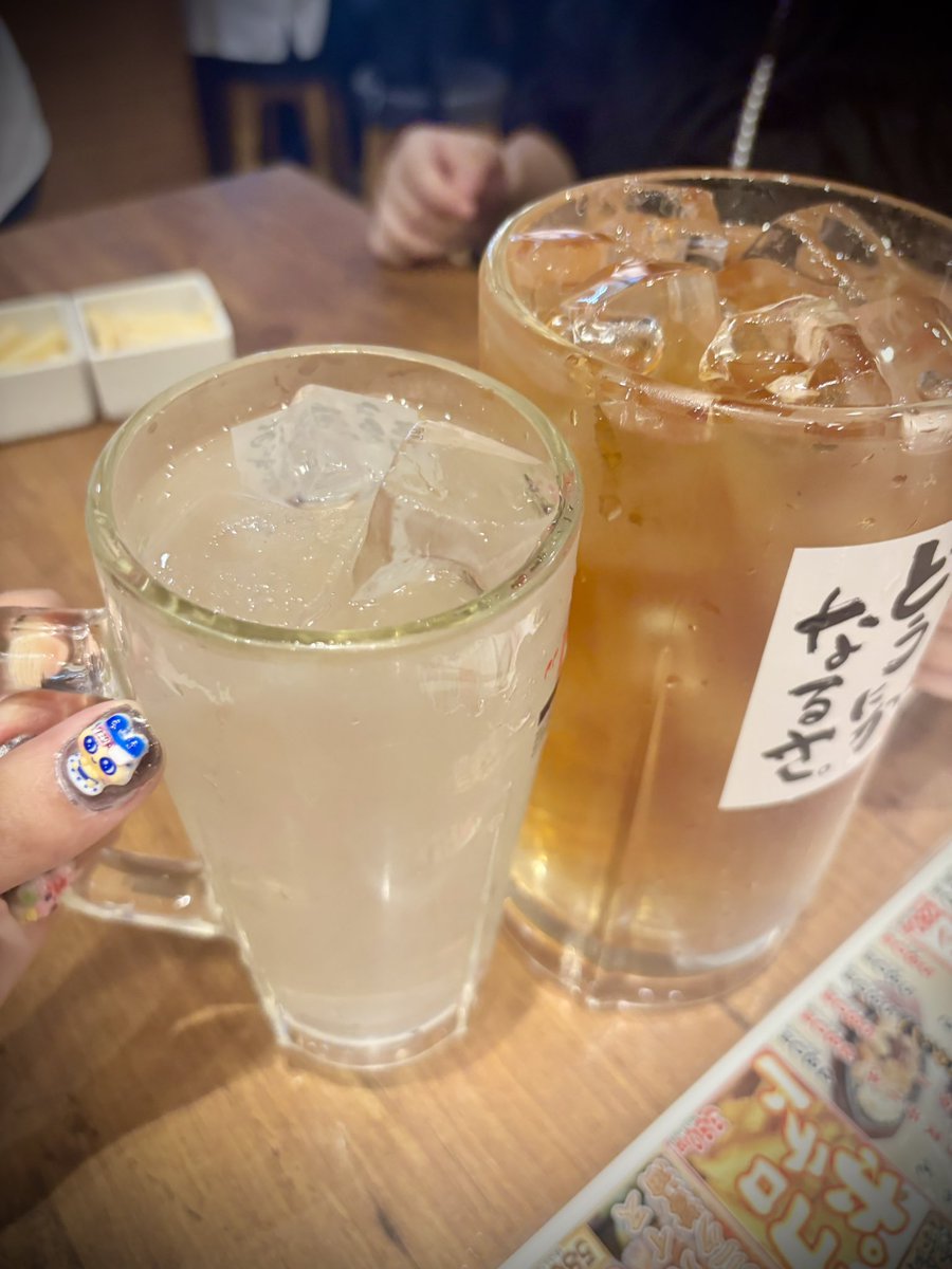 pankome333's tweet photo. #人狼ファンミーティング まりちゃんと観戦枠で遊んできた！
人狼、ボドゲ界隈で普段から活躍されている方がいっぱい。
お久しぶりな方も初めましての方も、お話できて楽しかった
試遊卓で面白かったマイマジョが抽選で当たってかなり嬉しい
いつでもどこでも持っていくので遊びましょう https://t.co/nxXtOjAnY3