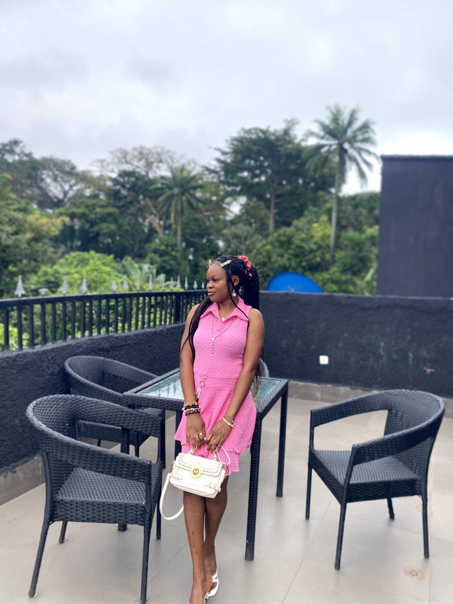 OMONIYIDEBORAH9's tweet photo. Happy birthday to Me 🥳🎉 https://t.co/cHZS3jg4G7