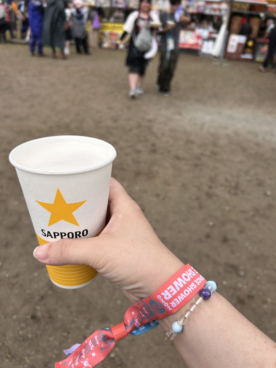 015room's tweet photo. 雨降っててもフェス乗り切れる自信になりました🫶対戦ありがとうございました！！！
ラブシャ
ハンブレ→tele→羊文学→レミ→アジカンでした
WANIMAは雨が強くて断念してシートエリア😅 https://t.co/FrYGIO8ToC