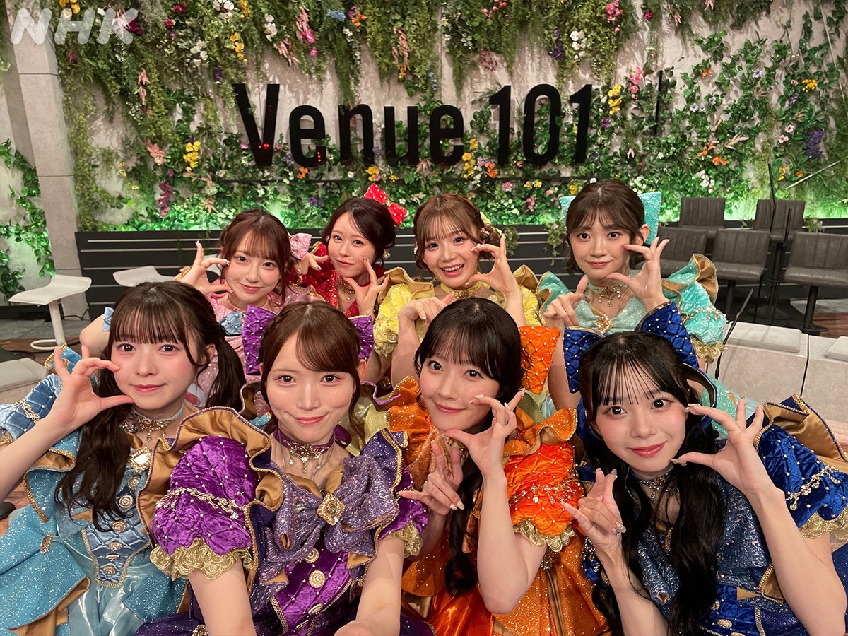 nhk_venue101's tweet photo. 📺#Venue101 NOW ON AIR✨

💎#CUTIESTREET / キュートなキューたい💎

放送は同時配信中👇
スマホでも見られます📱
https://t.co/8aE5pUbZFz

✅可愛いセリフと「Pick up!」のフレーズが楽しい曲
✅途中の「クルクル」「ユラユラ」という掛け合い

#きゅーすと https://t.co/orlUm1ub0V