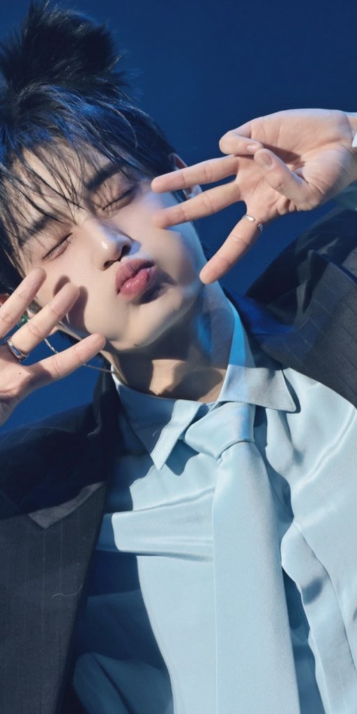 6uooom's tweet photo. 最近流行ってる載せ方〜^> ·̫ <^✌🏻⭐️ https://t.co/AuHAysNnET