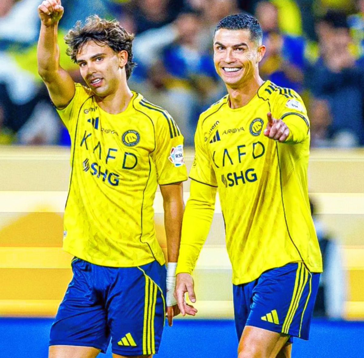 alnasser_ksa9's tweet photo. 🚨🚨جواو فيلكس 🎙️لقناة 8 :  

انضمامي لنادي النصر كان أمنيه وتحققت فكونت مع رونالدو أجمل ثنائي أنا مدين لنادي النصر💛💛 https://t.co/734v5uPvMV