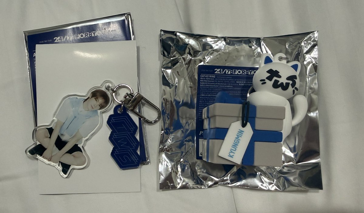 noe_sunmo's tweet photo. TWS 交換　

CAT KEYRING
譲　ギョンミン
Acrylc KEYRING
譲　ハンジン

求　どちらもジフン

明日30日福岡公演
9月12.13日横浜公演
手渡し優先　
お気軽にお声がけください🙇‍♀️ https://t.co/IzvX1sYPCR