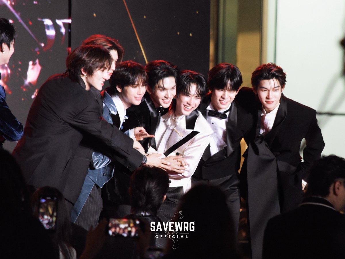 SAVEWRG_OFC's tweet photo. แก๊งลูกปูซัพพอร์ตกันเป็นอย่างดีเลยน้า 🦀🩵

WELCOME RISING THIRDWAN 
#FanboyGalaNight
@savewrg #savewrg
#อู่อู๋เซฟ #AuauSave https://t.co/2oft6OtLRa