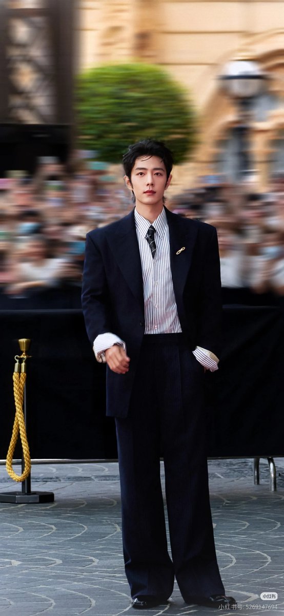 yt132576's tweet photo. @ruby91005 I can't believe anyone would actually try to compare themselves to Xiao Zhan in terms of looks. It doesn't matter how hard you work to dig up unflattering photos of him — the moment he appears, he stuns everyone. https://t.co/Z2mHWrxlVP