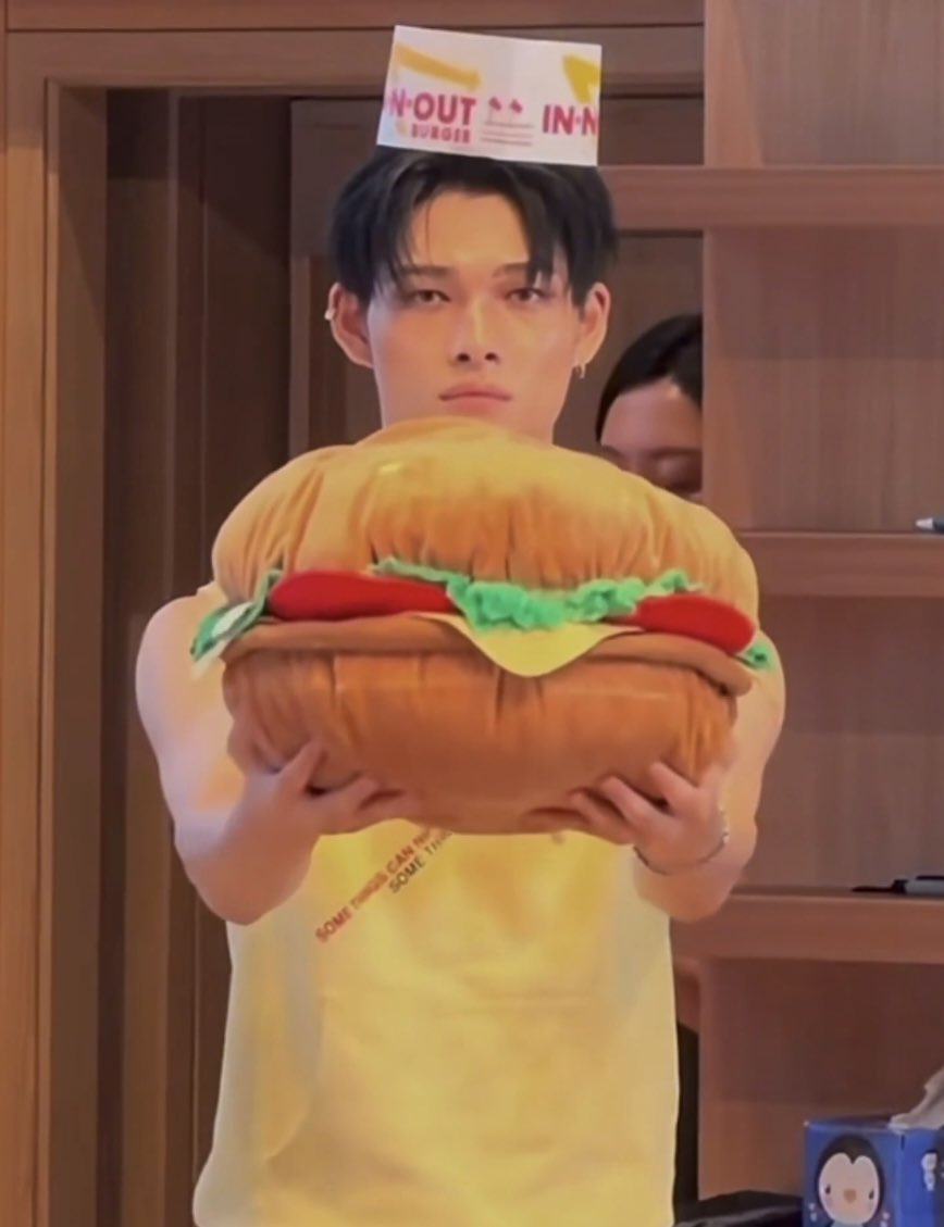 namaewariki's tweet photo. 😭😭😭😭😭😭😭😭😭😭😭😭😭😭 https://t.co/ffnLJ8w9cB
