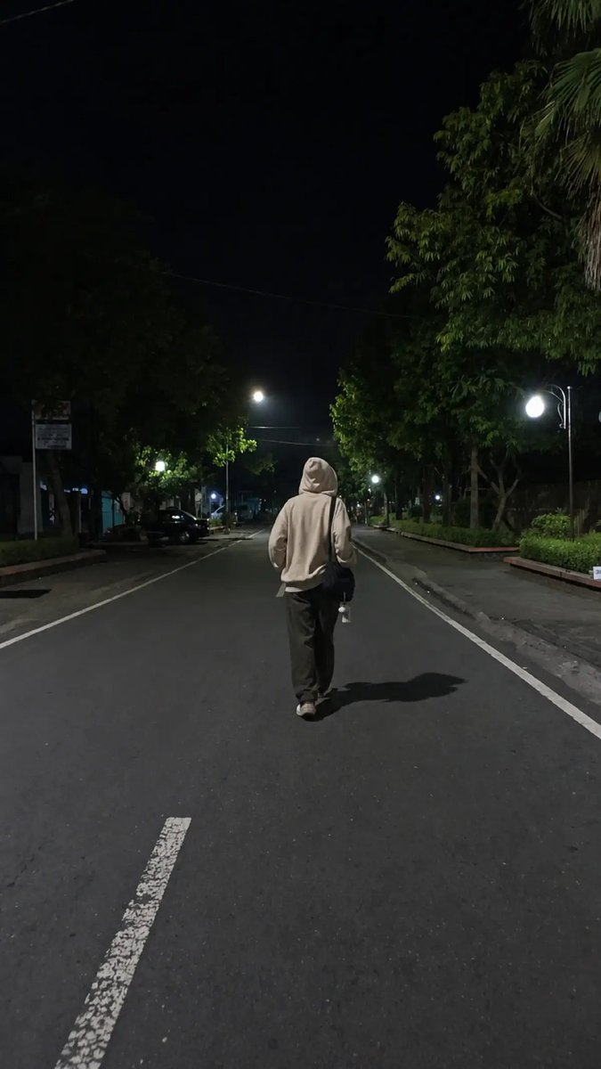 Yuuzuue's tweet photo. Sometimes it’s not about how far we’ve come, but about the things we still haven’t been able to achieve. Maybe the time just isn’t right yet. Or maybe there’s still a path we need to follow before we finally reach what we’ve always wanted to achieve. For now https://t.co/JeA8G9pxOI