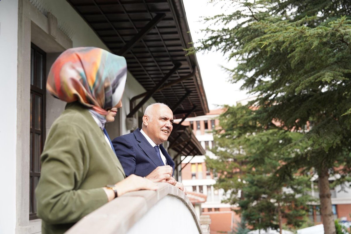 SuleymanAcar06's tweet photo. 📍 Kızılcahamam Kaymakamlığı

İçişleri Bakan Yardımcımız, hemşehrimiz Sayın Kübra Güran Yiğitbaşı ile birlikte Kızılcahamam Kaymakamımız Sayın Faruk Erdem’i makamında ziyaret ettik.

Kızılcahamam’ımız üzerine güzel bir sohbet gerçekleştirdiğimiz ziyaretimizde; ilçemize gösterdiği yakın ilgi ve destekleri için Sayın Bakan Yardımcımıza teşekkür ediyorum.

Kaymakamımız Sayın Faruk Erdem’e de çalışmalarında kolaylıklar ve başarılar diliyorum.

Birlikte, gönül gönüle Kızılcahamam’ımız için…