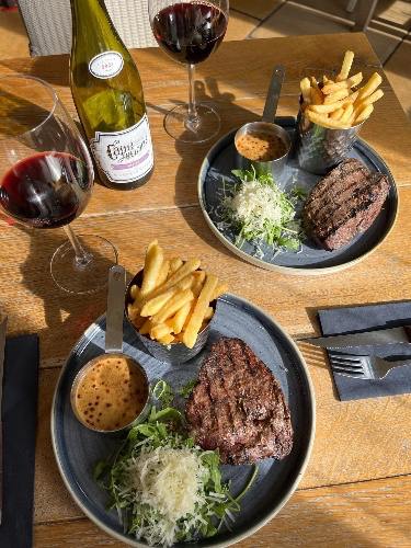 findom_lexi's tweet photo. I just received Dinner 🍽️ from Anonymous via Throne. Thank you! https://t.co/tCK6xcsXk0 is#Wishlist #Throne https://t.co/W9qFFcG6Ws
